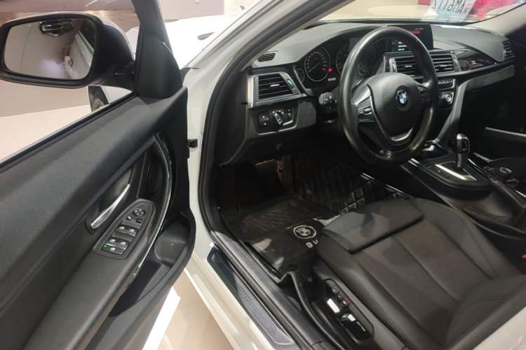Used BMW 3 Series 2018 318Li Driver Seat