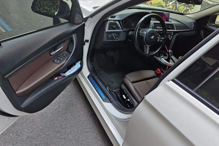 Used BMW 3 Series 2018 320Li Leading Model M Sport Package Driver Seat