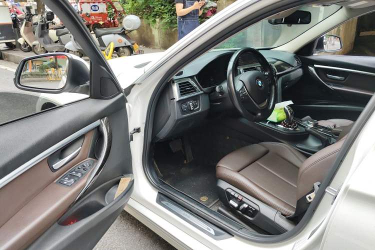 Used BMW 3 Series 2018 320Li Leading Luxury Package Driver Seat