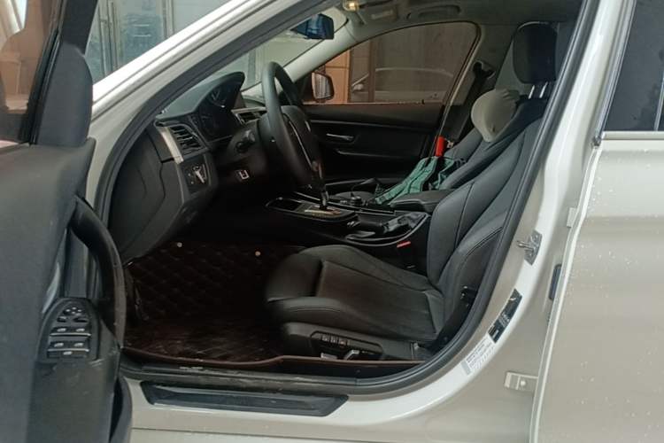 Used BMW 3 Series 2018 320Li Fashion Model Driver Seat