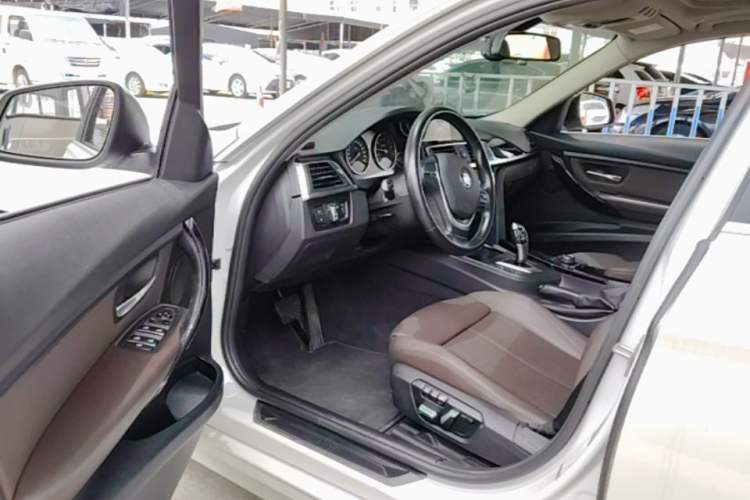 Used BMW 3 Series 2018 320Li Fashion Model Driver Seat