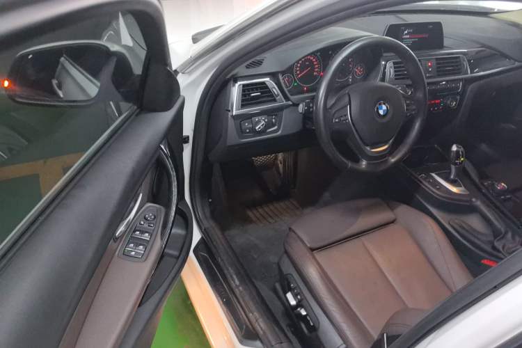 Used BMW 3 Series 2018 320Li Fashion Model Driver Seat