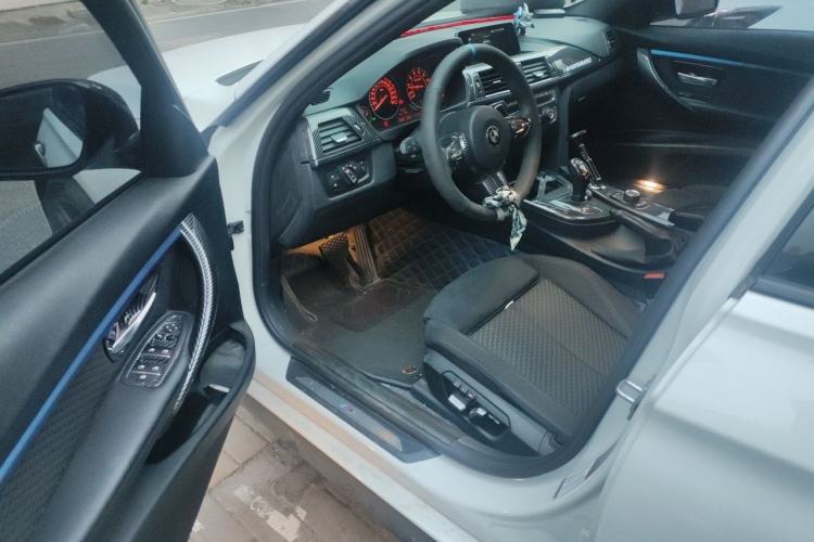 Used BMW 3 Series 2018 320i M Sport Package Driver Seat