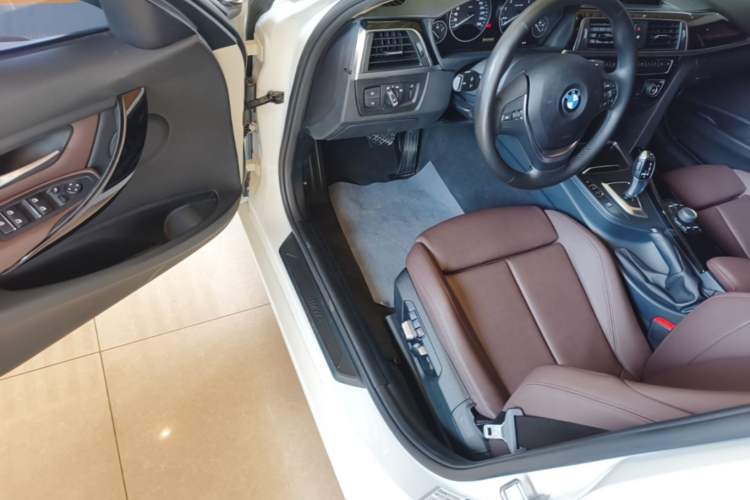 Used BMW 3 Series 2018 320Li Fashion Model Driver Seat