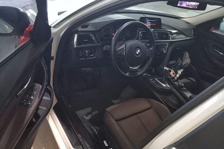 Used BMW 3 Series 2018 320Li Fashion Model Driver Seat