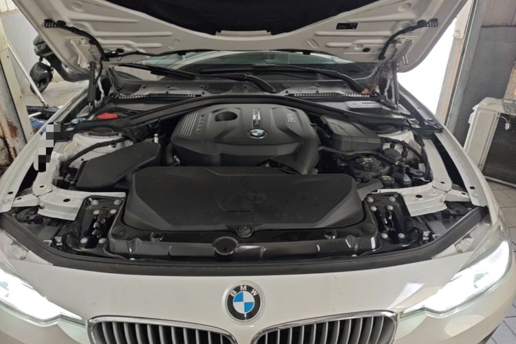 Used BMW 3 Series 2018 320Li Fashion Model Engine Bay