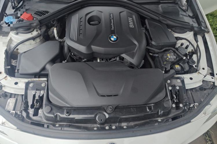 Used BMW 3 Series 2018 320Li Fashion Model Engine Bay