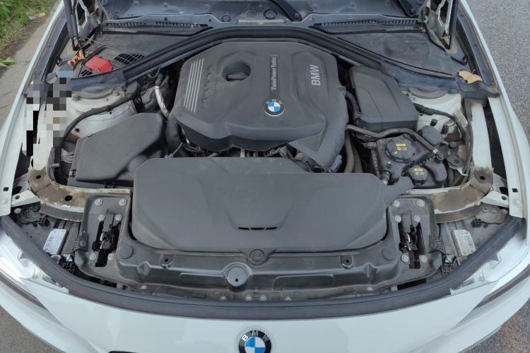 Used BMW 3 Series 2018 320i M Sport Night Edition Engine Bay