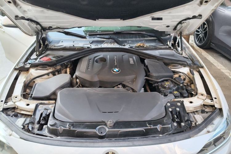 Used BMW 3 Series 2018 320Li Fashion Model Engine Bay