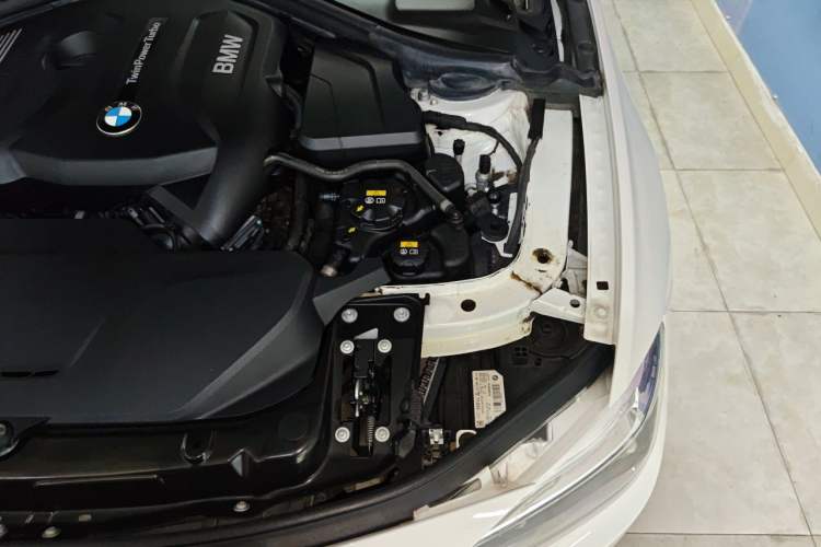 Used BMW 3 Series 2018 320Li M Sport Night Edition Engine Bay Left