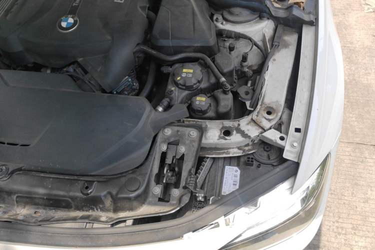 Used BMW 3 Series 2018 330Li M Sport Shadow Edition Engine Bay Left
