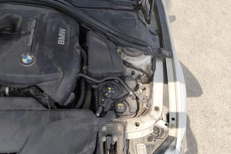 Used BMW 3 Series 2018 320Li Leading Model M Sport Package Engine Bay Left