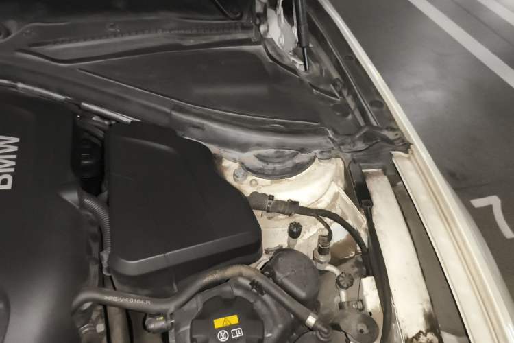 Used BMW 3 Series 2018 320Li Leading Model M Sport Package Engine Bay Left