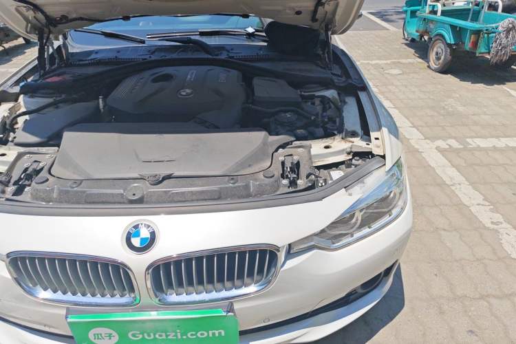 Used BMW 3 Series 2018 320Li Fashion Model Engine Bay Left