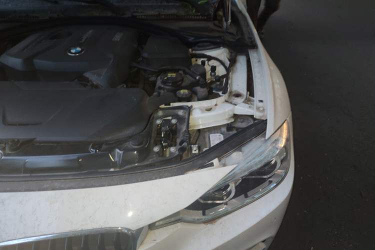 Used BMW 3 Series 2018 320Li Leading Model M Sport Package Engine Bay Left