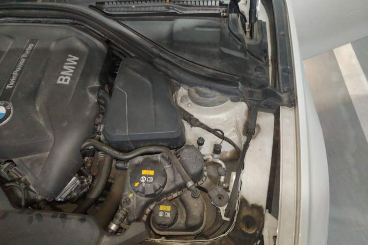 Used BMW 3 Series 2018 320Li Leading Model M Sport Package Engine Bay Left