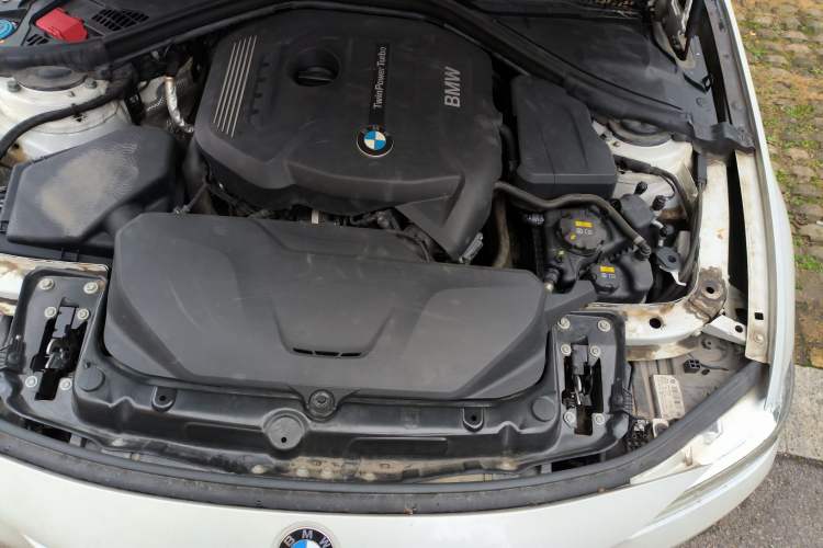 Used BMW 3 Series 2018 320Li Fashion Model Engine Bay Left