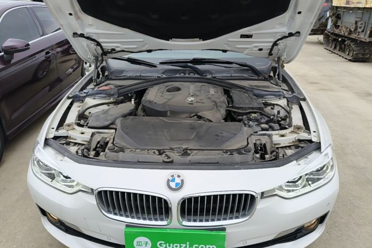 Used BMW 3 Series 2018 320Li Fashion Model Engine Bay