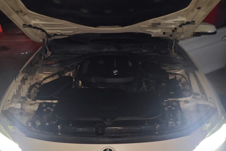 Used BMW 3 Series 2018 320Li Fashion Model Engine Bay