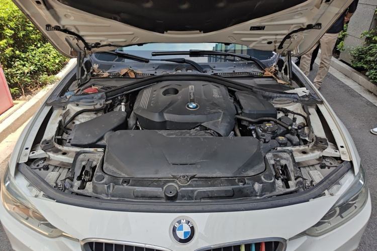 Used BMW 3 Series 2018 320Li Leading Model M Sport Package Engine Bay