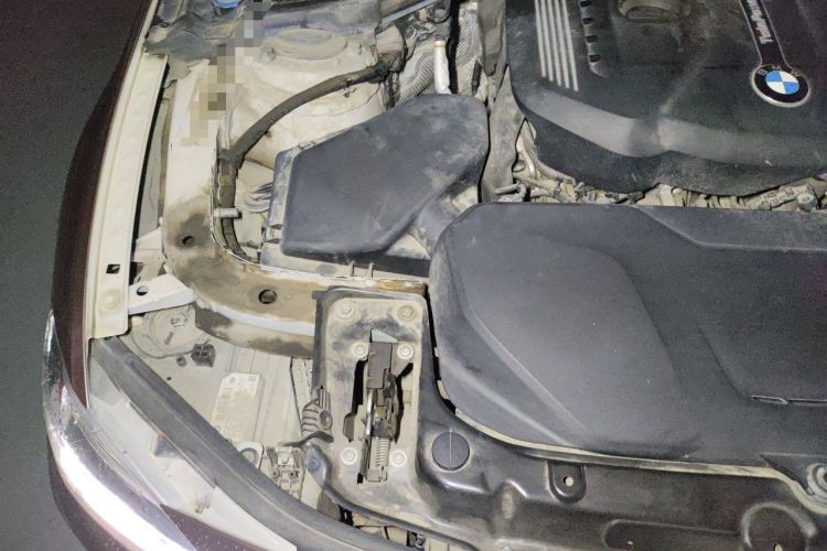 Used BMW 3 Series 2018 320Li Fashion Model Engine Bay Right