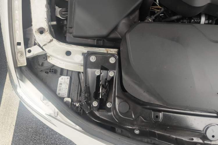 Used BMW 3 Series 2018 320Li Fashion Model Engine Bay Right