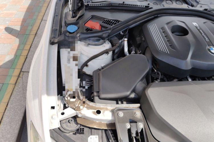 Used BMW 3 Series 2018 320i M Sport Night Edition Engine Bay Right
