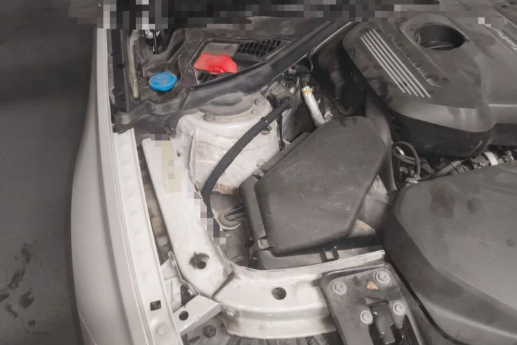 Used BMW 3 Series 2018 320Li xDrive Fashion Model Engine Bay Right