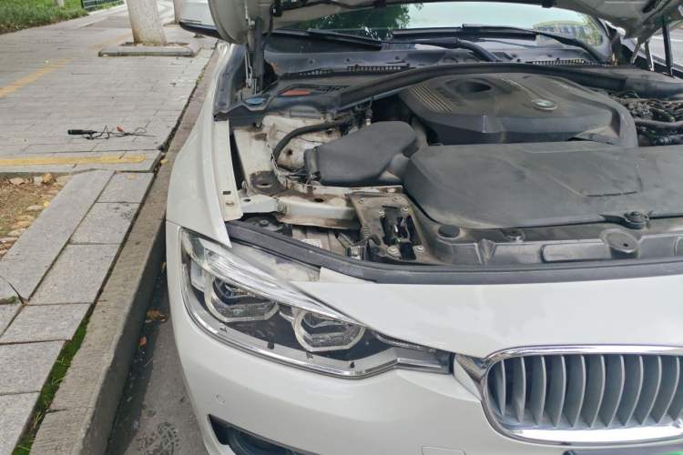 Used BMW 3 Series 2018 320Li Fashion Model Engine Bay Right