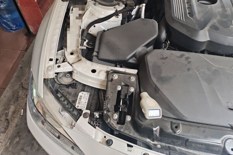 Used BMW 3 Series 2018 320Li Fashion Model Engine Bay Right