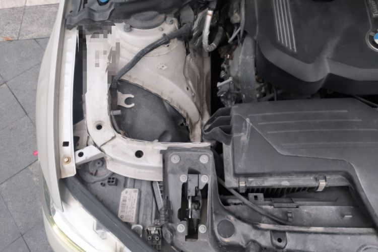Used BMW 3 Series 2018 318Li Engine Bay Right