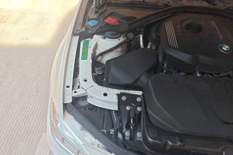 Used BMW 3 Series 2018 320Li Fashion Model Engine Bay Right