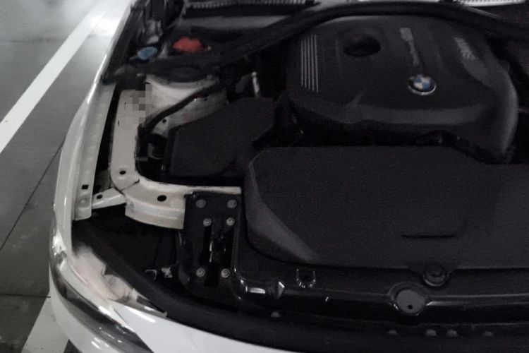 Used BMW 3 Series 2018 320i M Sport Night Edition Engine Bay Right