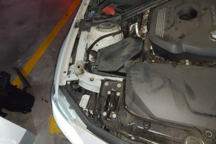 Used BMW 3 Series 2018 320Li Fashion Model Engine Bay Right