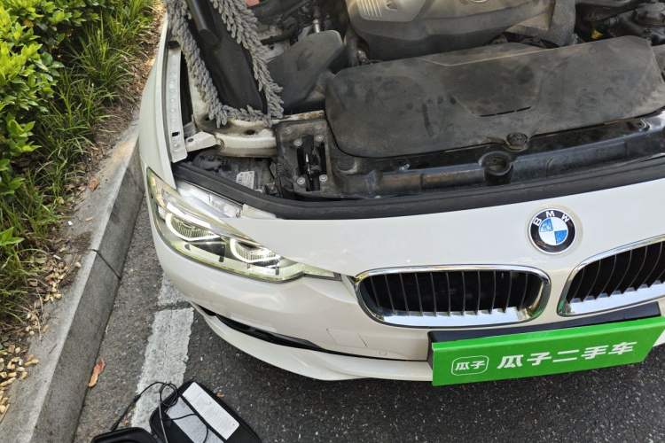 Used BMW 3 Series 2018 320Li Fashion Model Engine Bay Right