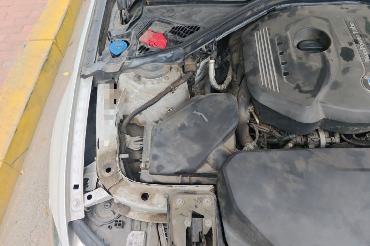 Used BMW 3 Series 2018 320Li Fashion Model Engine Bay Right