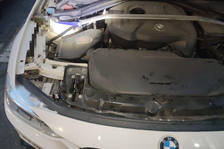 Used BMW 3 Series 2018 320i M Sport Package Engine Bay Right