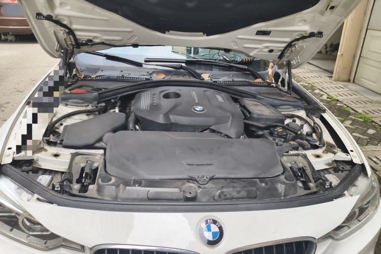 Used BMW 3 Series 2018 320Li Leading Model M Sport Package Engine Bay