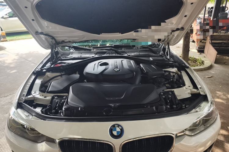 Used BMW 3 Series 2018 320Li Fashion Model Engine Bay