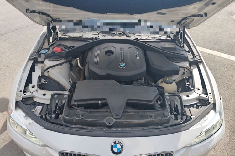 Used BMW 3 Series 2018 318Li Engine Bay