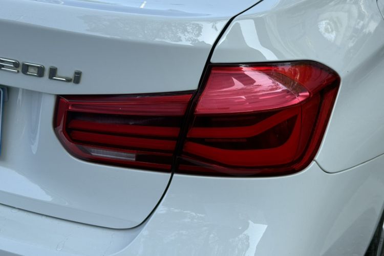 Used BMW 3 Series 2018 320Li Leading Model M Sport Package Exterior 2