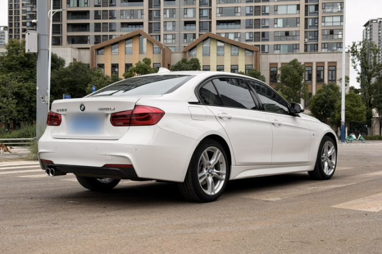 Used BMW 3 Series 2018 320Li Leading Model M Sport Package Exterior 2