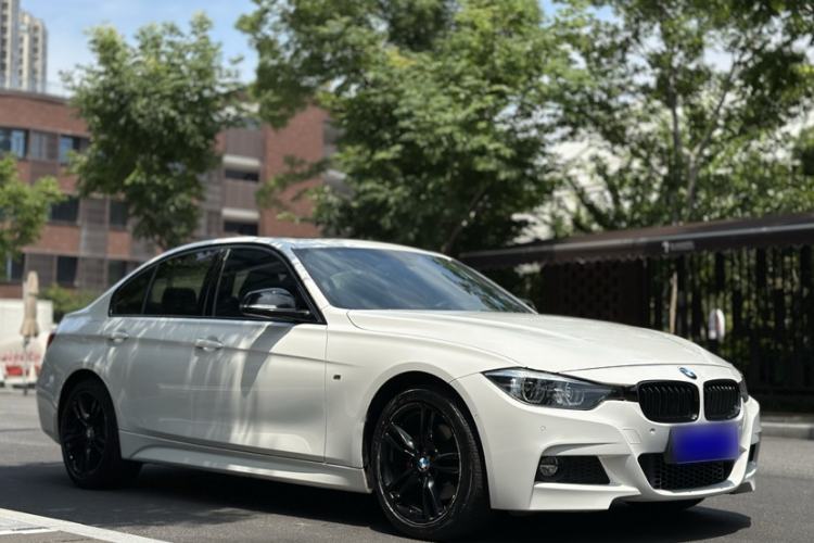 Used BMW 3 Series 2018 320i M Sport Night Edition Exterior 2