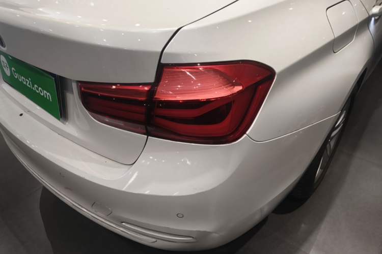 Used BMW 3 Series 2018 318i Exterior 3
