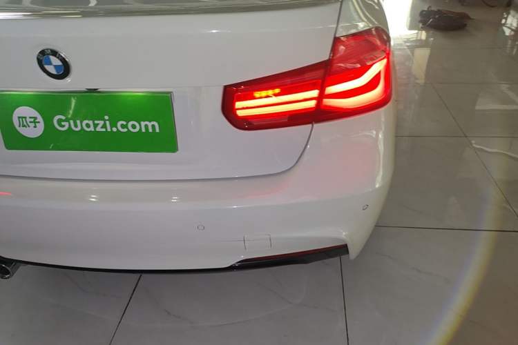 Used BMW 3 Series 2018 320Li Leading Model M Sport Package Exterior 3