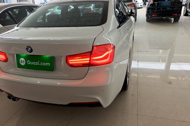 Used BMW 3 Series 2018 320Li Leading Model M Sport Package Exterior 3