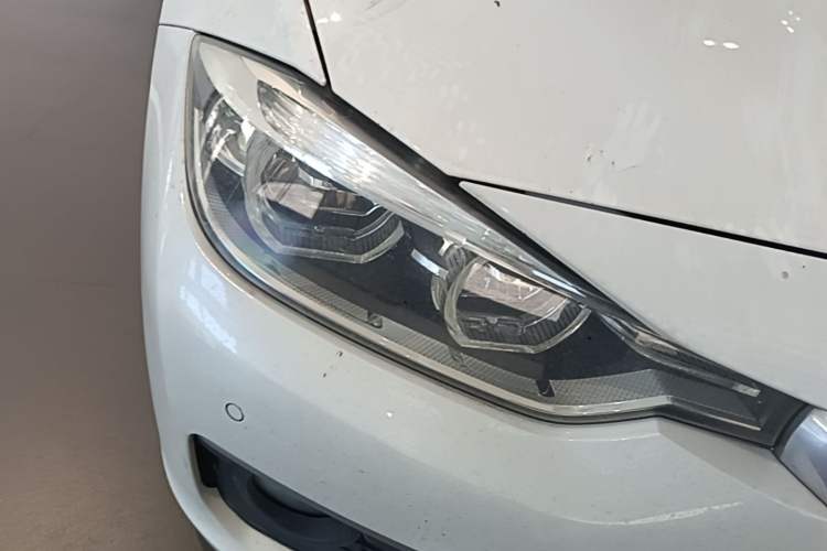 Used BMW 3 Series 2018 318Li Exterior 3
