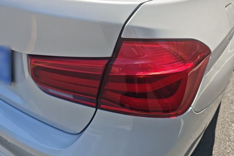 Used BMW 3 Series 2018 318i Exterior 3