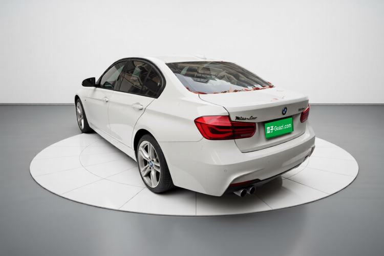Used BMW 3 Series 2018 320i M Sport Package Exterior 3
