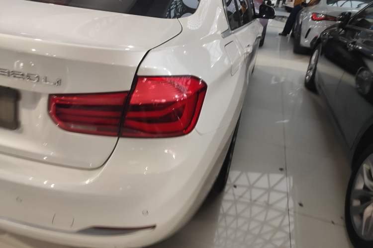 Used BMW 3 Series 2018 320Li Fashion Model Exterior 3